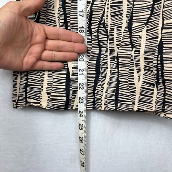 Nine‎ West Short Sleeve Wrap Blouse Womens XL Boho Office Funky Abstract - Picture 10 of 10